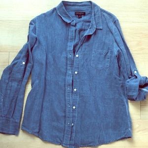 BANANA REPUBLIC Blue Linen Button Down